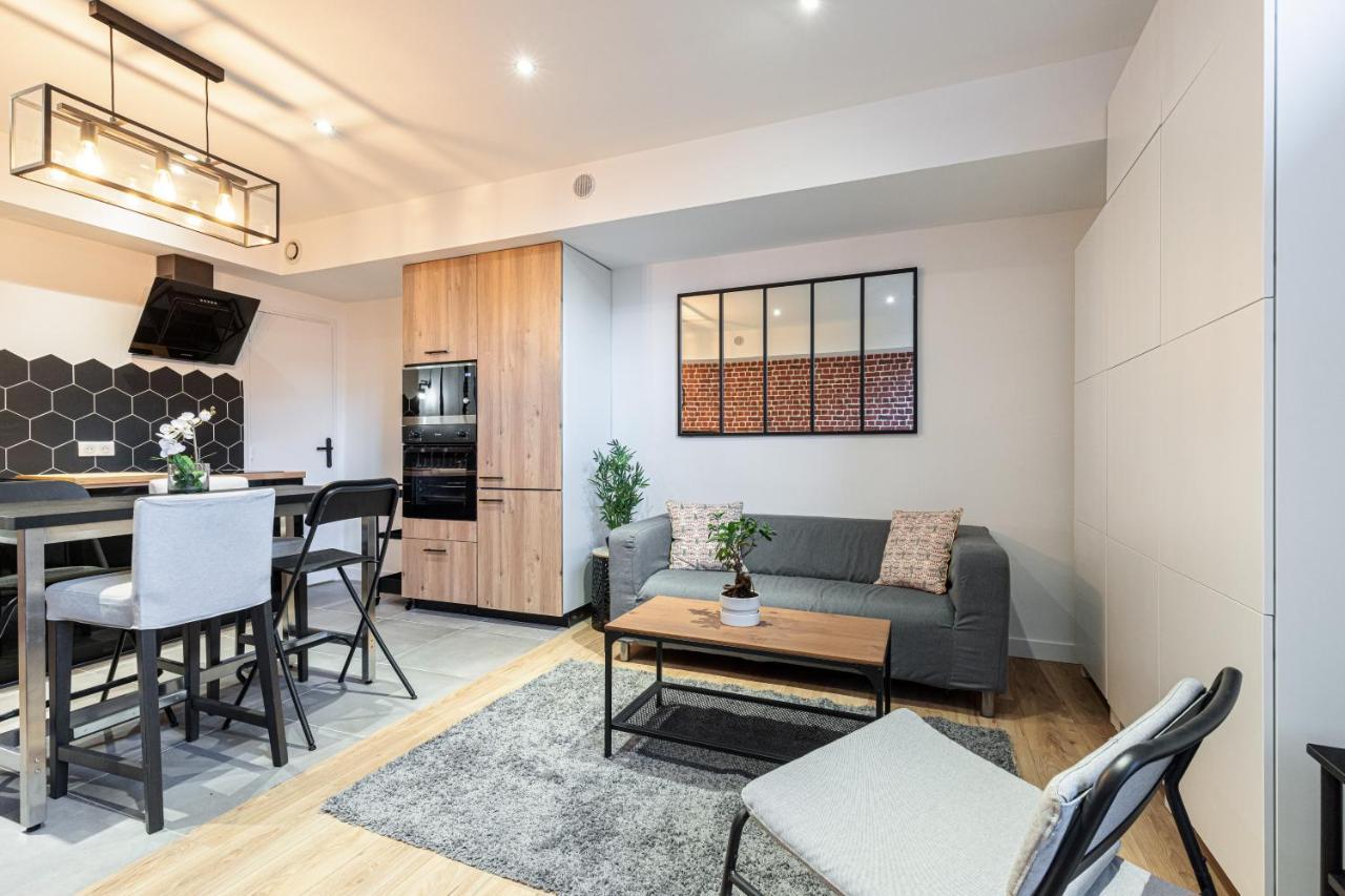 Le Loft Magnan - Ac- Pres Mer - Wifi - Parking - Confort Et Moderne - Supermarches Et Tram Proches Nice Exterior photo